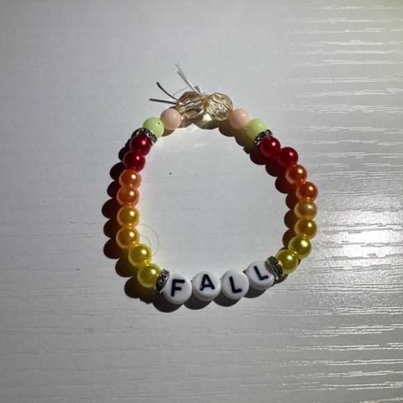 Seasons themed bracelets - Picture 2 of 9